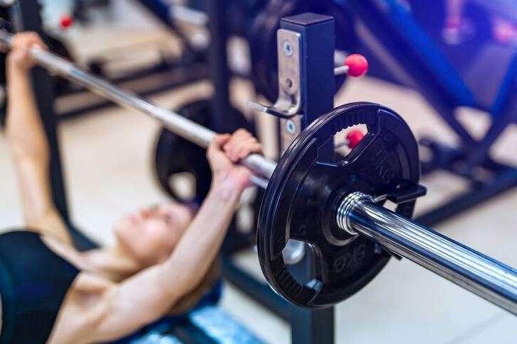 How To Use Squat On A Smith Machine.